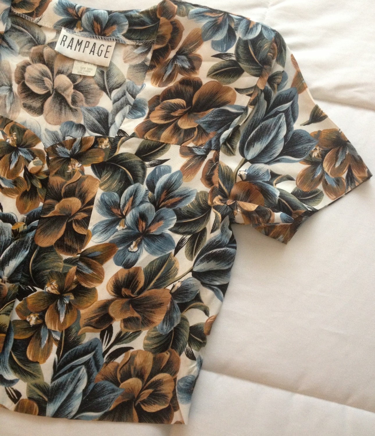 Vintage 1980s Crop Top with Sweetheart Necklne