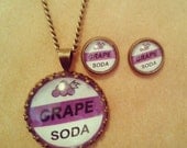 Necklace/brooch pin/key ring/cufflinks Vintage style Disney UP Grape soda 25mm cameo
