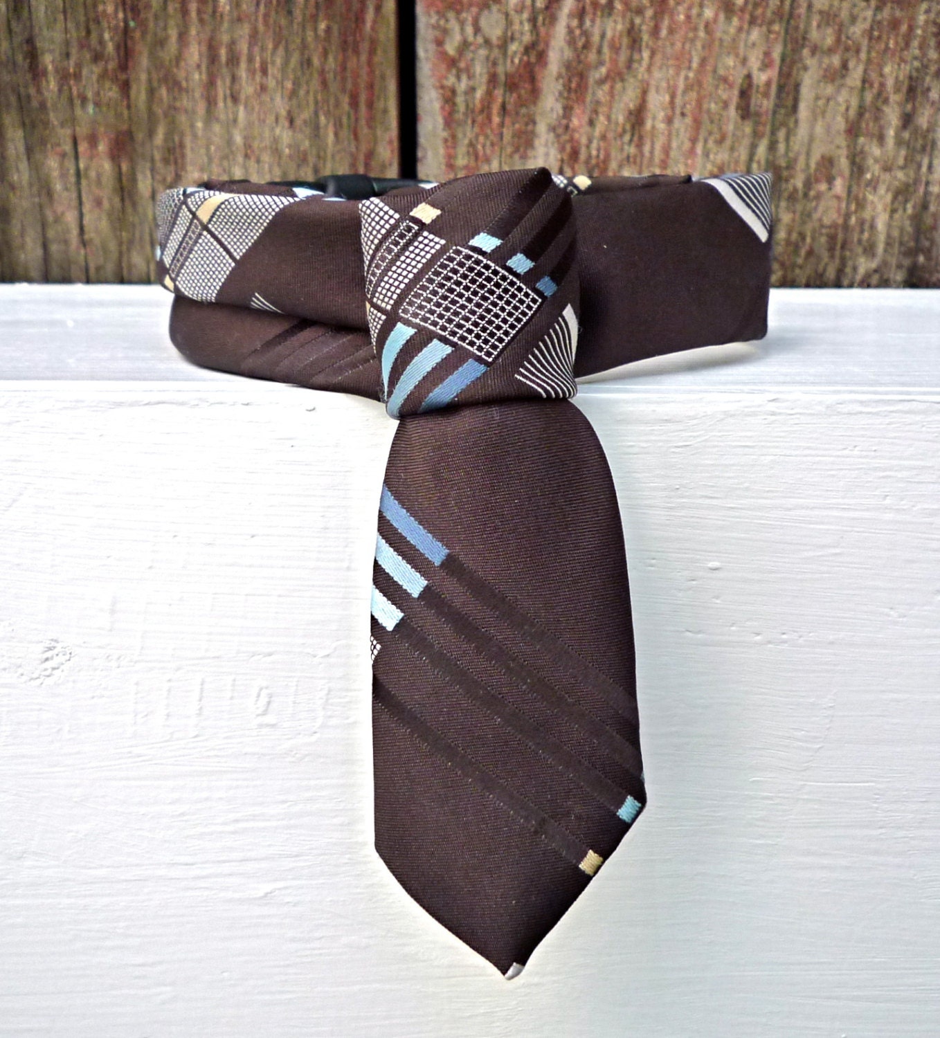 Vintage Tie Collar - Classic - Medium