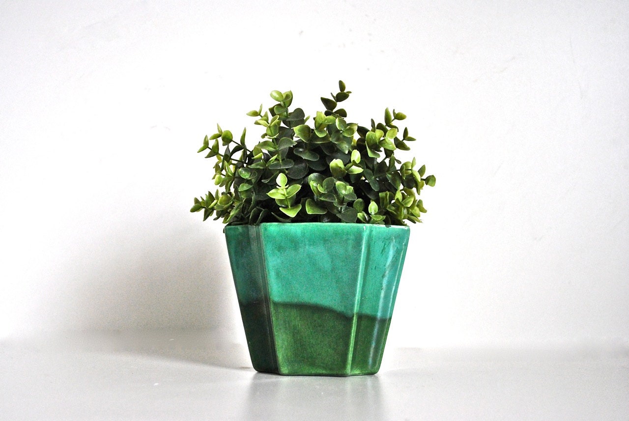 Emerald Green Planter - Mid Century Modern Planter - Spring Summer Haeger Pottery