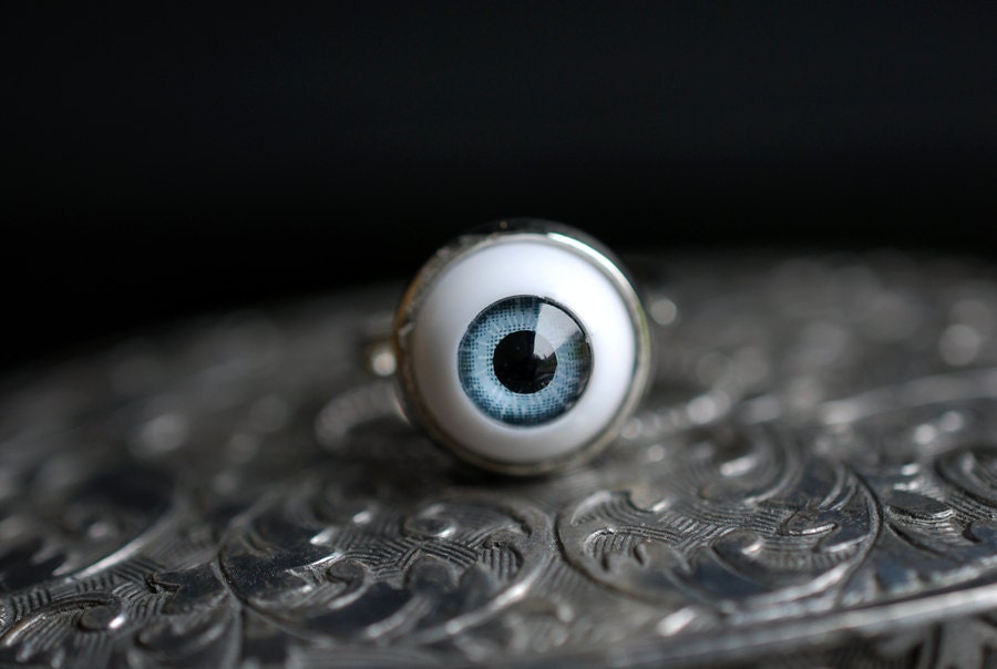 Eyeball adjustable ring - grey/blue eye - gothic jewelry