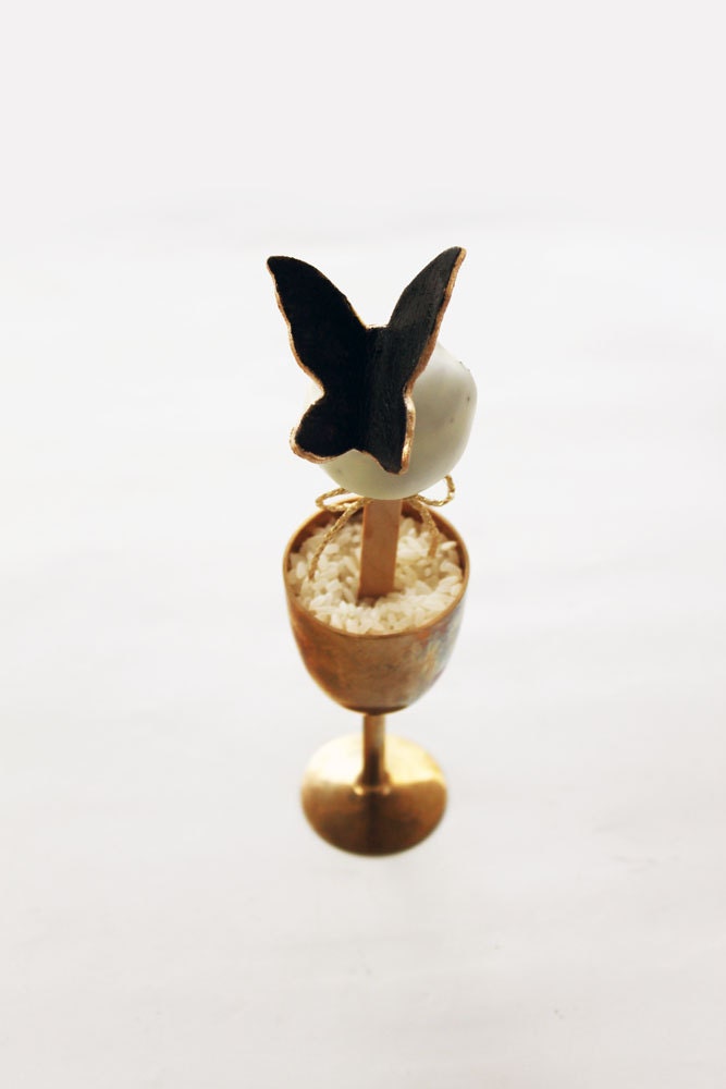 Black and gold butterfly wedding cake pops