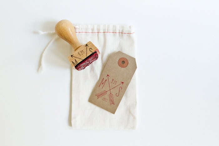 Personalized Wedding Monogram Stamp With Date - 1 1/4 inch by 1 1/2 inch handdrawn arrow stamp with initials