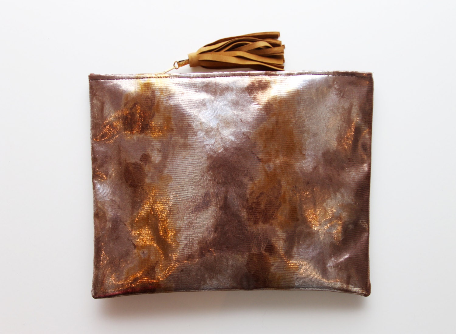 SHARY/ Large metallic clutch