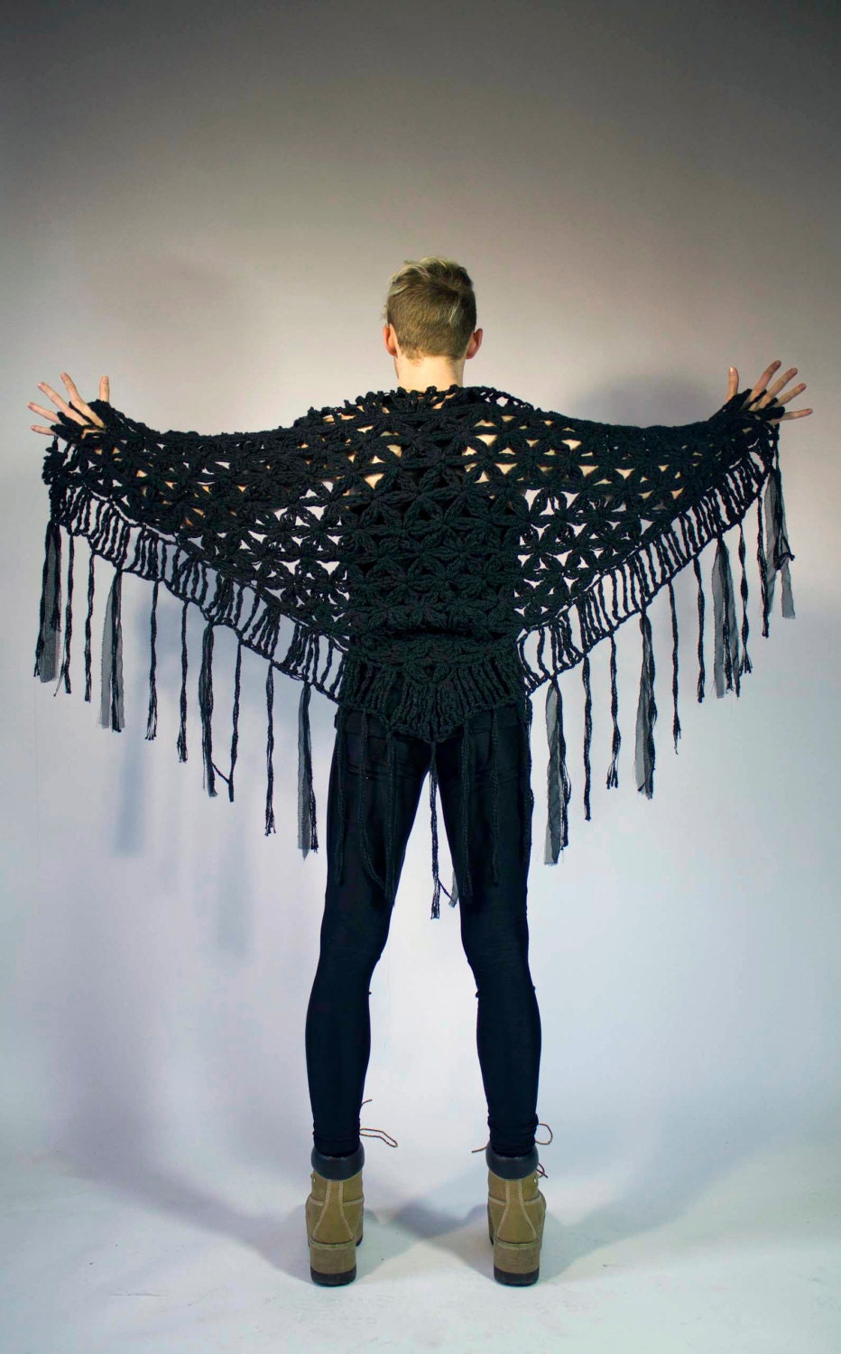 black knit poncho shawl hand-made / fringe WITCH one-size