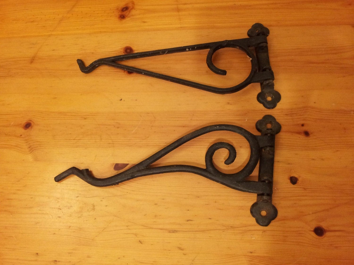 planter box hooks