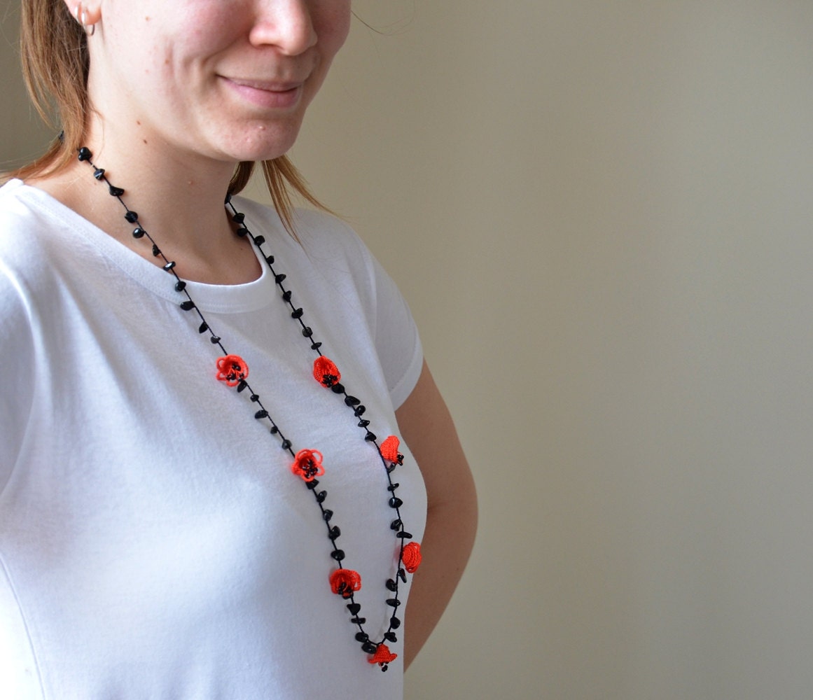 Crochet Necklace, Oya, Red Flowers, Black Beaded, Natural Stones, Beadwork, Crochet Jewelry