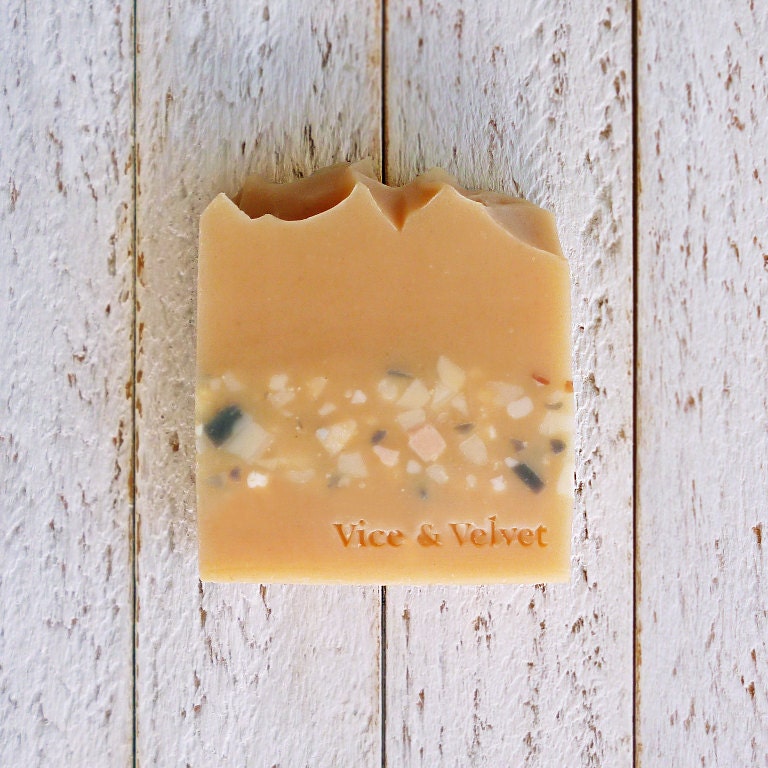 Laneways Soap (VELVET) Mandarin, Grapefruit, Litsea & Benzoin