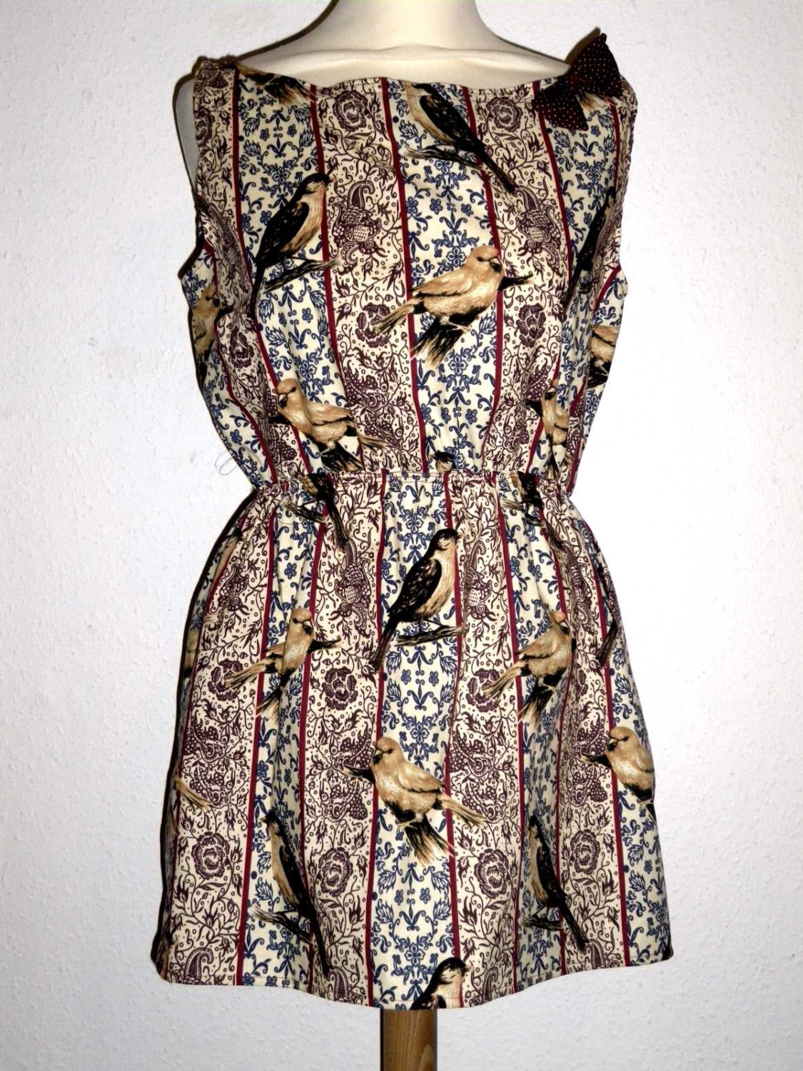 Custom Women's 'Birds' Cotton Vintage Style Shirred Waist Mini Dress - Boat Neck Bow Brooch Burgundy Wine