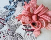 ANTIQUE 1920s Swiss Embroidery Lace Flowers Corsage Applique Unique 3 D Flapper Floral For  Millinery Hats Bridal Downton Abbey Gatsby