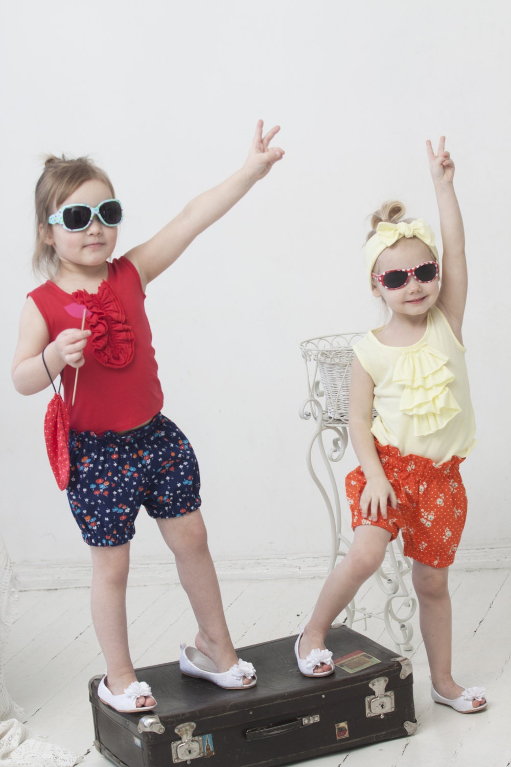 Girls shorts Bubble shorts Spring shorts Navy blue floral Children clothing