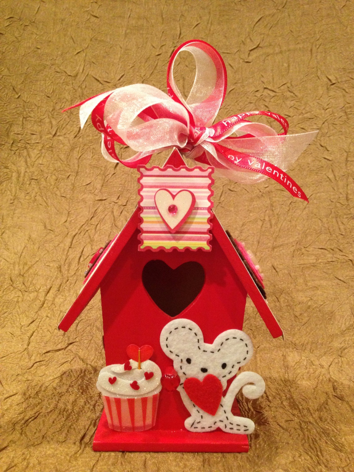 VALENTINE's, Anniversary, BiRTHDaY - MOUSE in the House - Handmade Wood Birdhouse Decoration w Hearts n Cupcakes - SWeeT Gift (BH238)