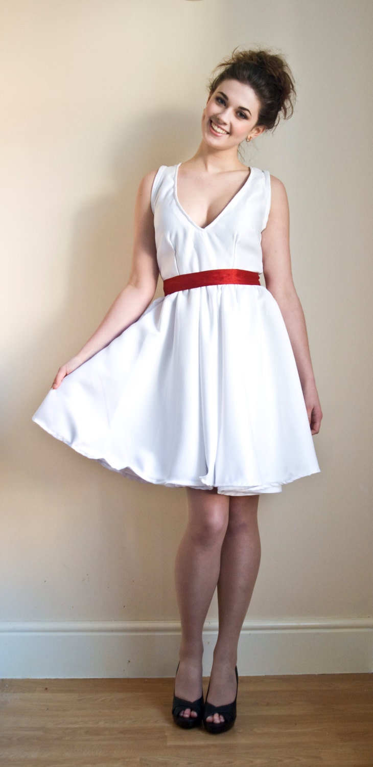 What to wear with a pink chiffon maxi skirt What to wear with a pink chiffon maxi skirt