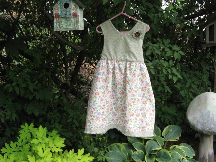 Girls Size 4 Dress Jumper Floral Ready To Ship