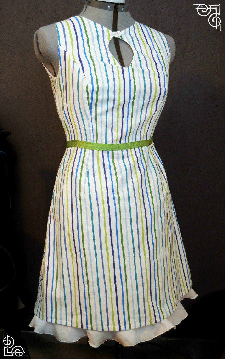 White Cotton Shift Keyhole Dress