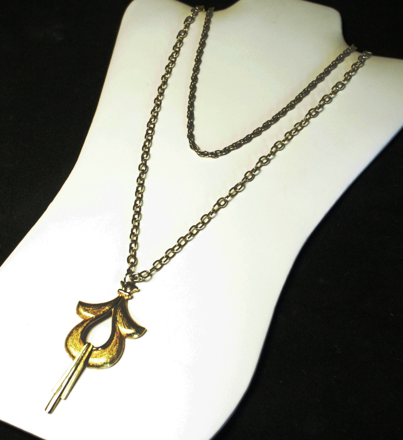 Vintage Modernist Necklace Chunky Pendant Double Chain