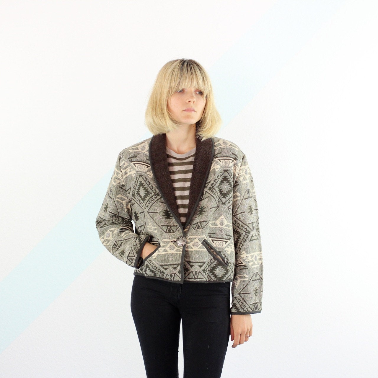 Olive Green Aztec Southwestern Crop Carpet Jacket - M