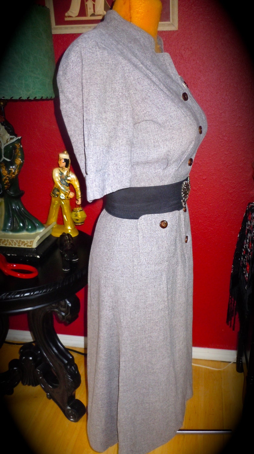 Vintage 1940s War Time Gray Gabardine PinUp Dress -- Size M -- Shirt Waist - Retro - Rosie