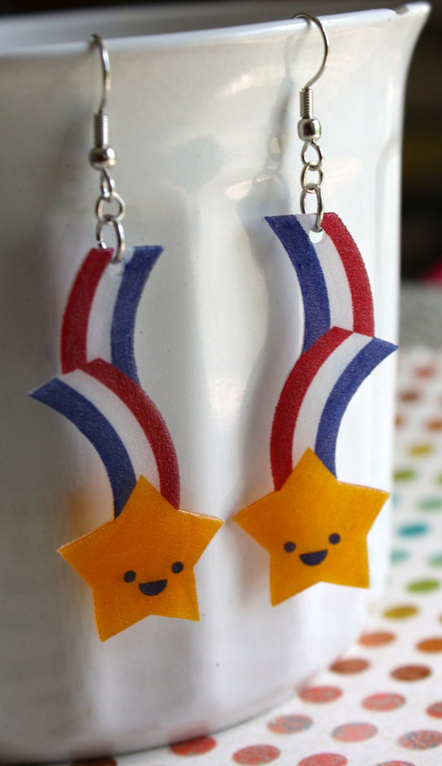 Kawaii happy patriotic shooting stars plastic shrink earrings