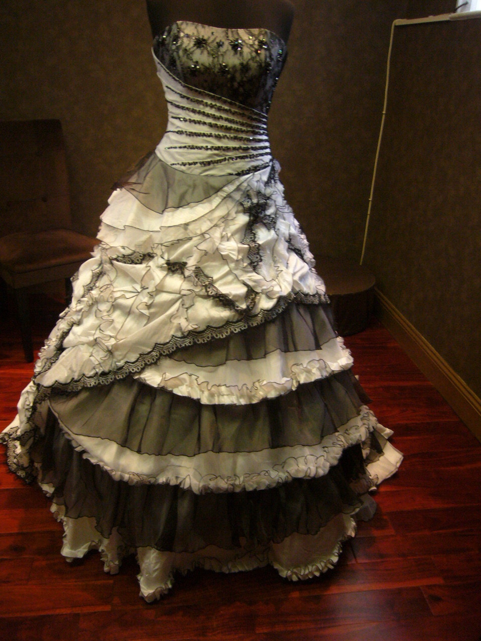 Spectacular Black and White Wedding Dress Vintage Goth - WeddingDressFantasy