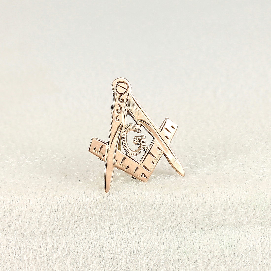 Antique Masonic Lapel Pin 10K Gold by VintageMasonry on Etsy