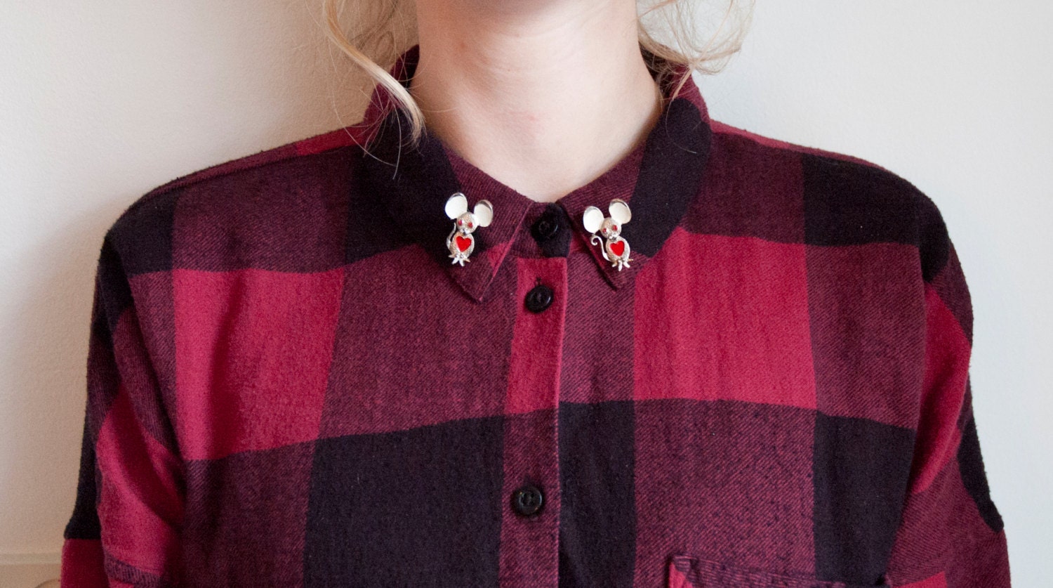 Muizen Kraag Broche / collar stud / sweater clip
