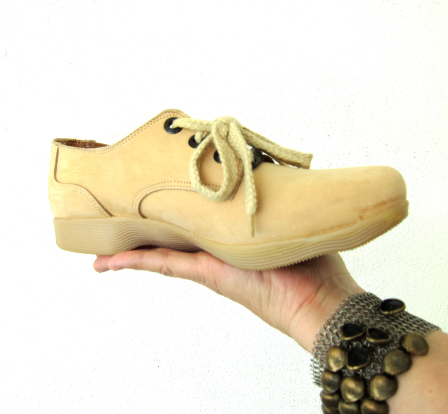 80s Vintage Famolare Oxford Shoes - Dance There - Taupe Nougat Suede - Italian Lace Up Oxfords - Wavy Gum Soles - 7.5 M