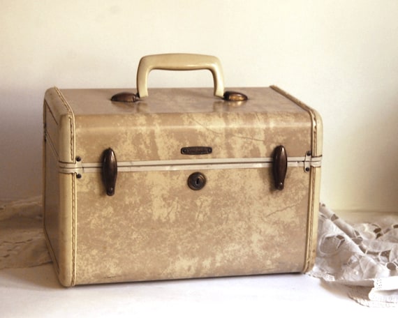 samsonite suitcase vintage