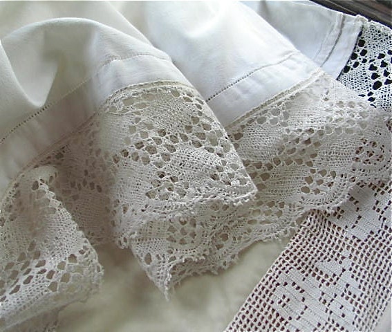 French Linen Cotton Sheet with Handmade Bobbin Lace