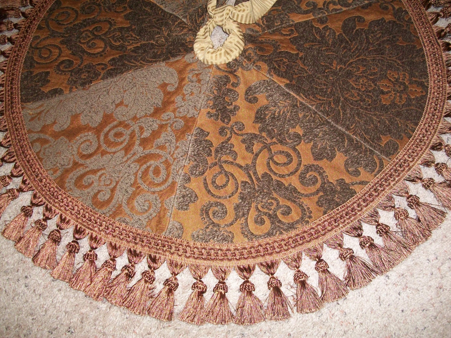 30 quot tassled bronze reversible christmas tree skirt 2013 30 quot tassled bronze reversible christmas tree skirt 2013
