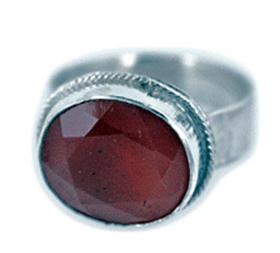 Faceted Carnelian and sterling silver ring size 6