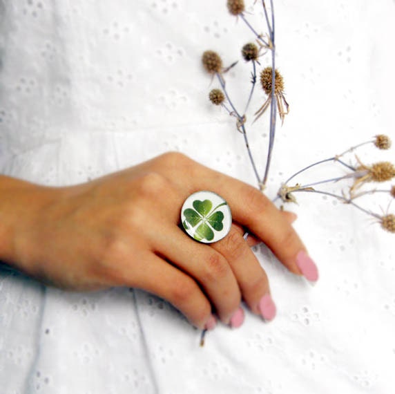 Cooper ring with clover print - printed image ring - botanical Jewelry - Ring for luck - St Patrick's day - OPStyle