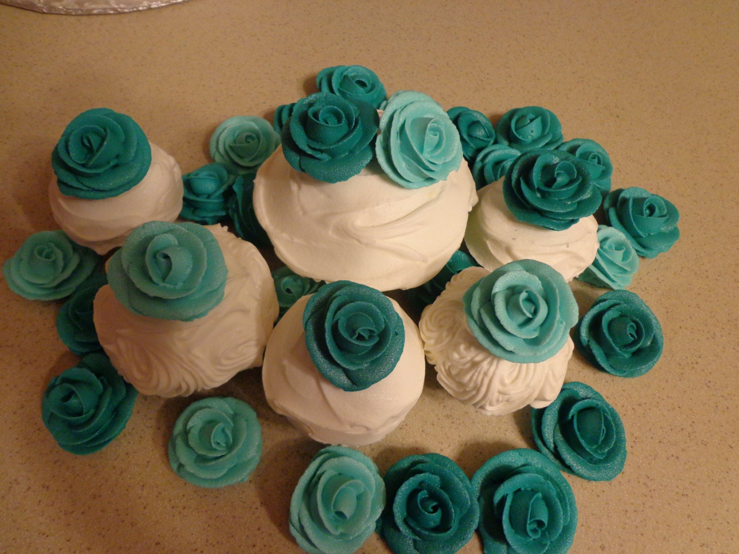 30 Teal Royal Icing Roses Edible For by MarysCakeConfections