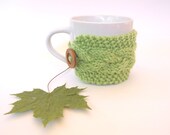 Green cup cozy, knitted, soft, warm, with braids, fall - SpringFresh