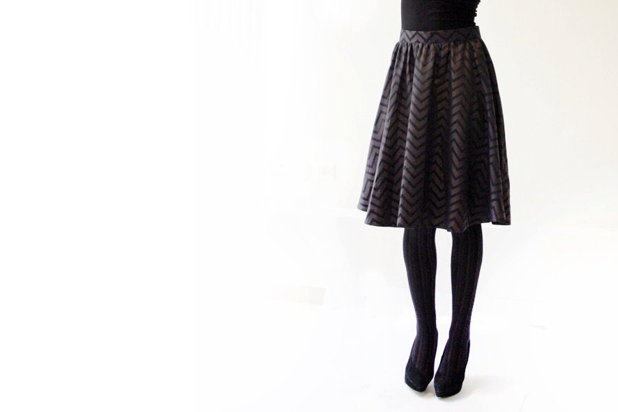 Grey zigzag skirt - MikiBeFashion