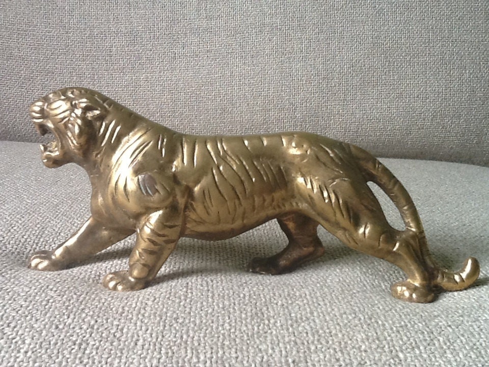 antique tiger statue