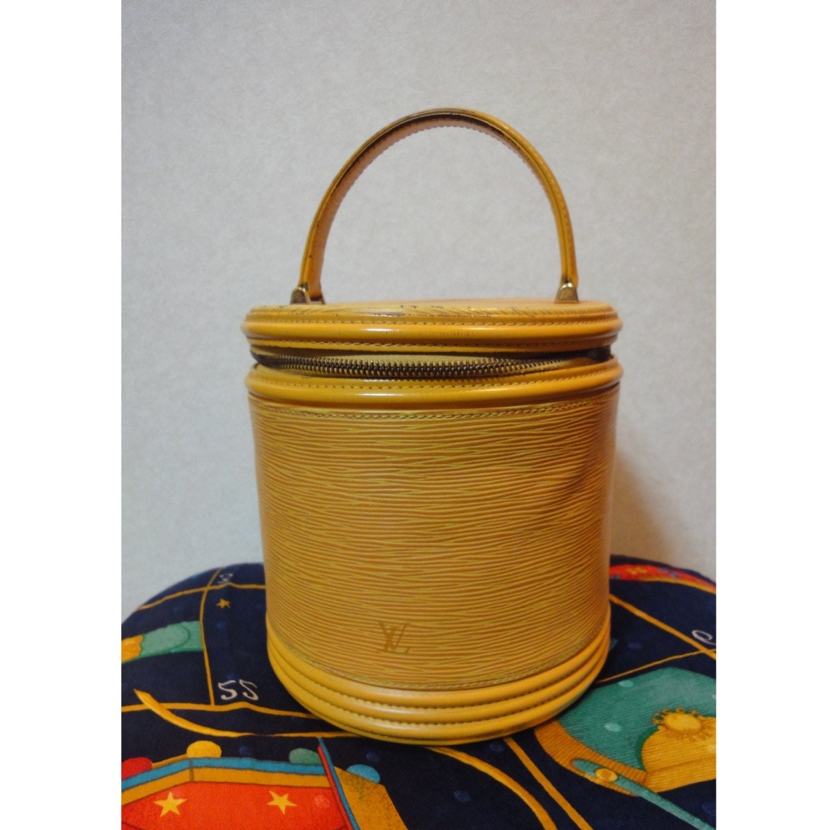 cylinder purse