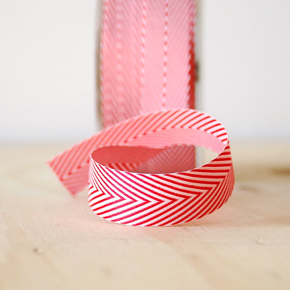 5 Yards Red and White Chevron Twill Tape Ribbon .75 Inch