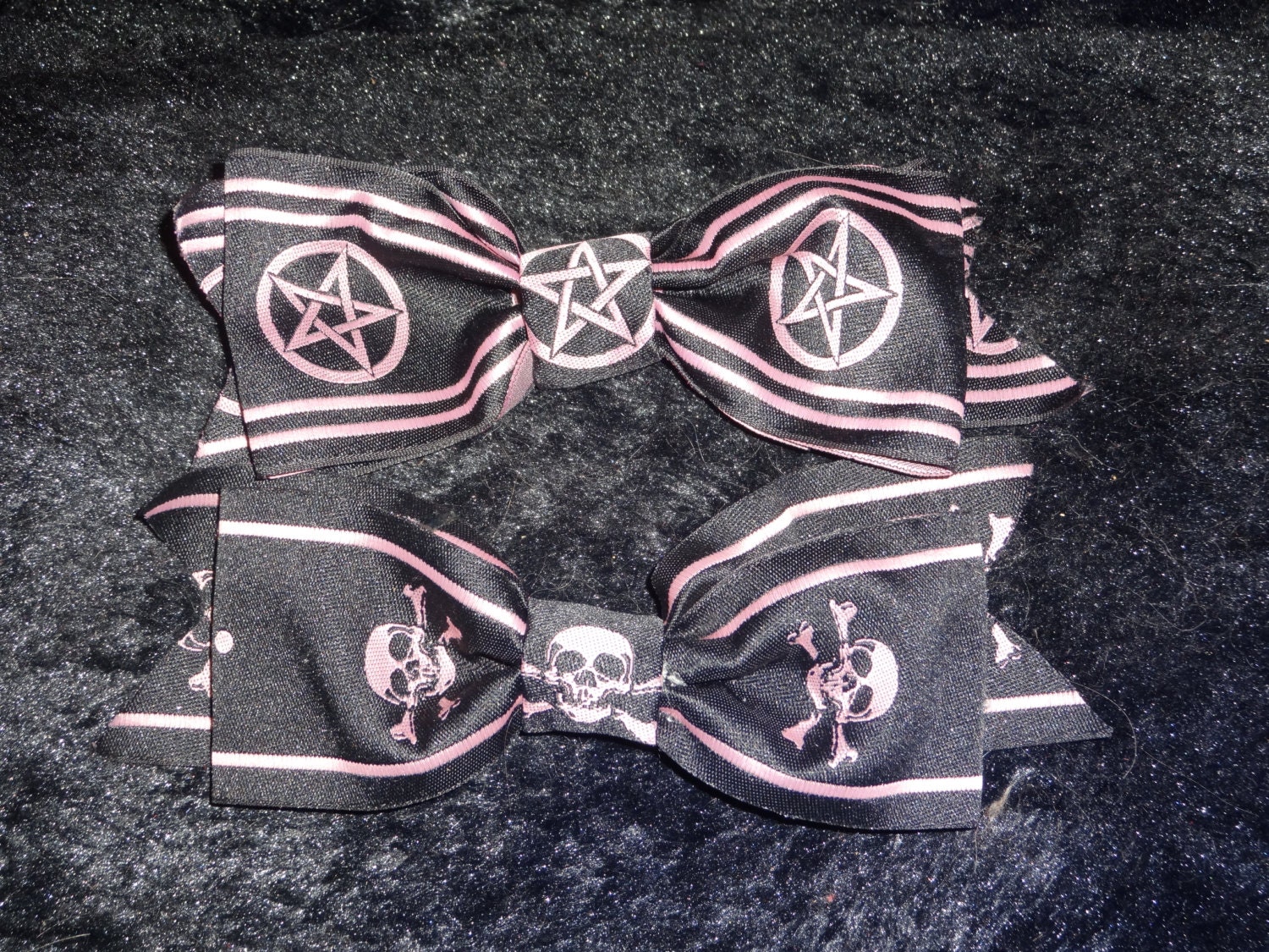Pink & Black Skull or Pentagram Bows (1)