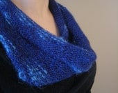 Mobius Cowl Scarf in Alpaca and Wool, Beautiful Blue