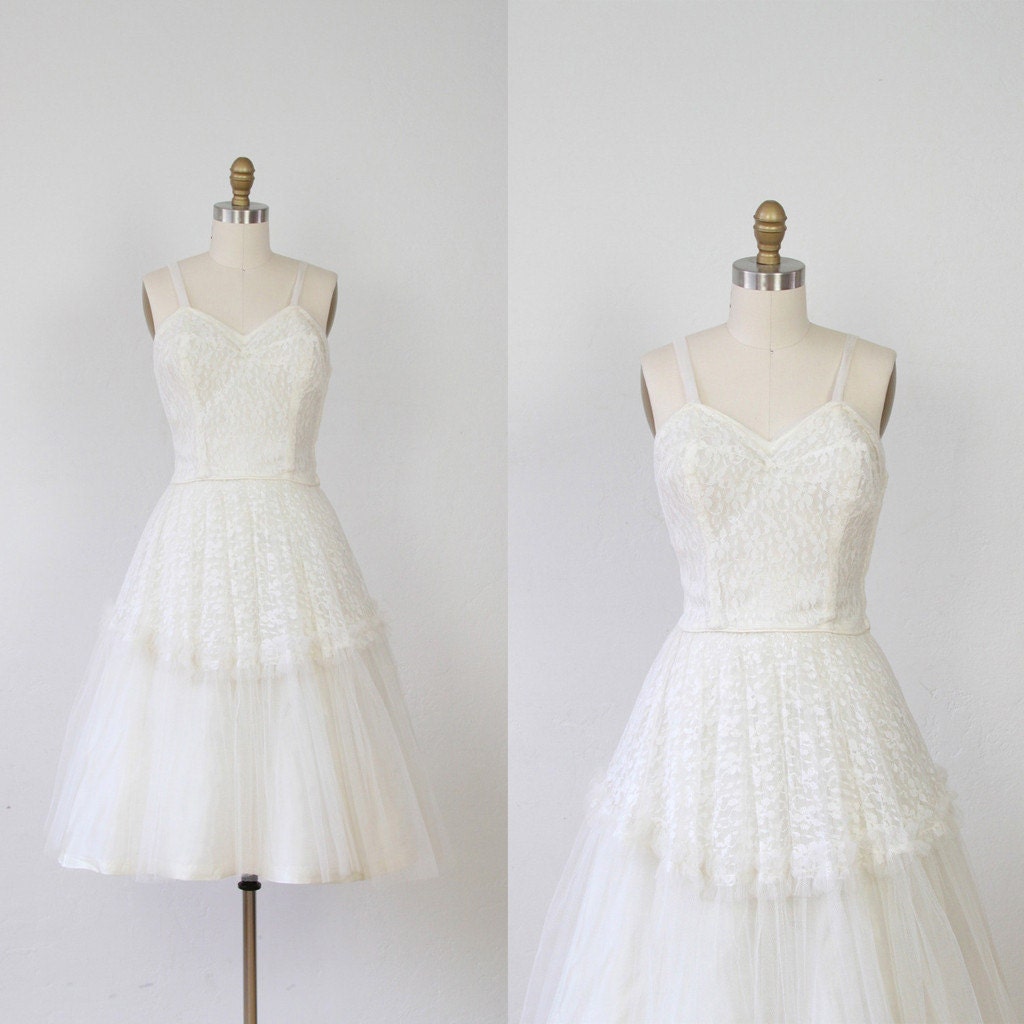 Vintage Lace Tulle Off White 1950's Wedding Dress - XS