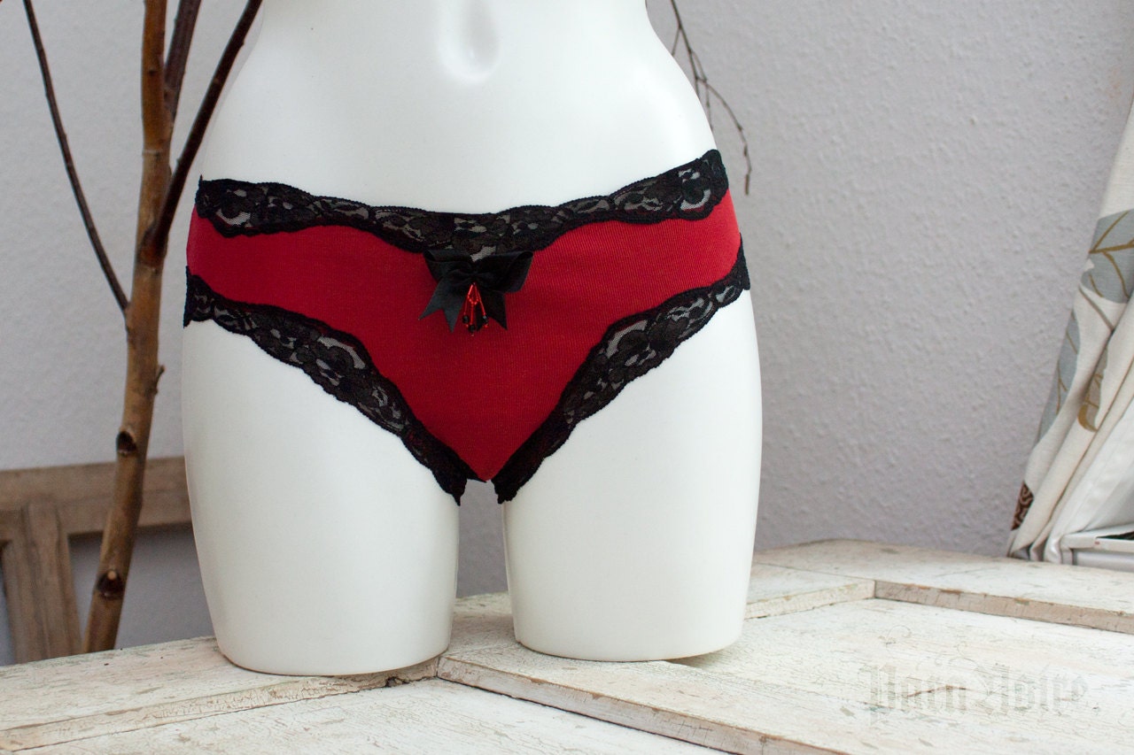 one of a kind - Laced Panty - red upcycled cotton jersey panties with lovely black scalloped lace & bow - size 86 (x-small)