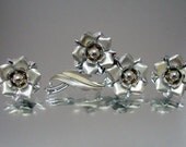 Satin & Gloss Pin Earrings Brooch Flower Set Vintage Jewelry