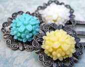 Flora Cluster Meadow: detailed flower and antiqued brass filigree hair bobby pins set