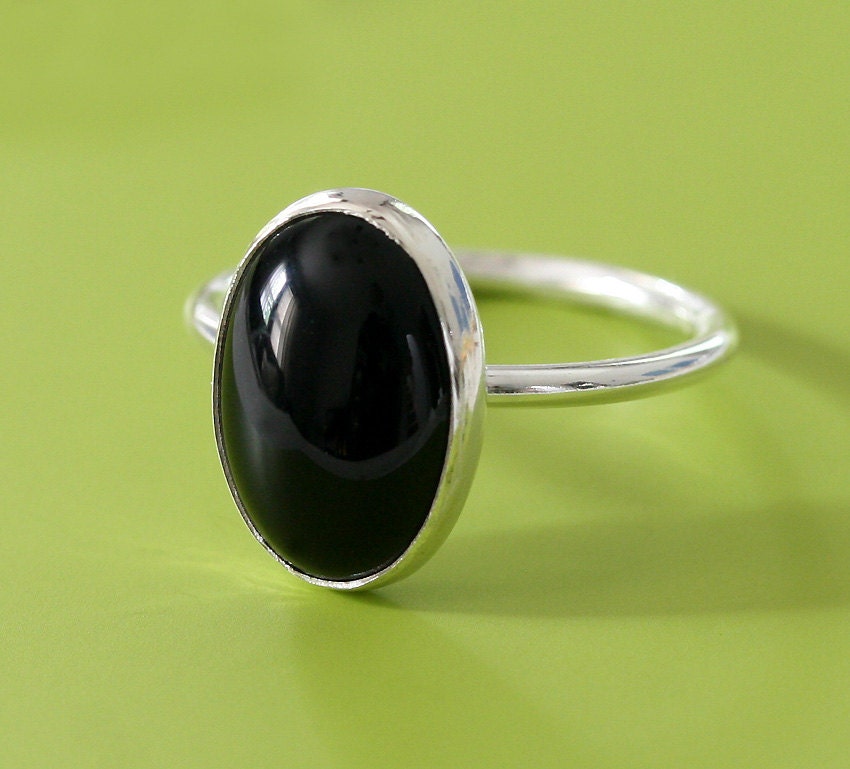 Oval Black Onyx Ring - Sterling Silver - Size 2 to 15