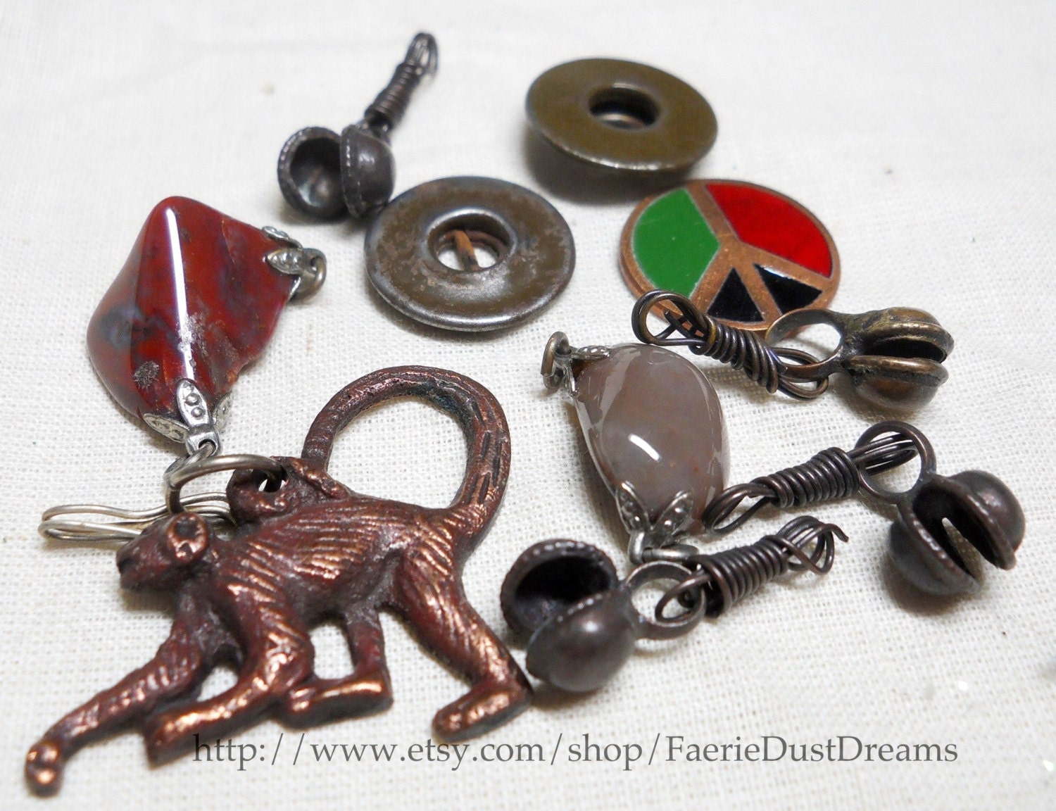 10 Assorted Vintage Jewelry Findings