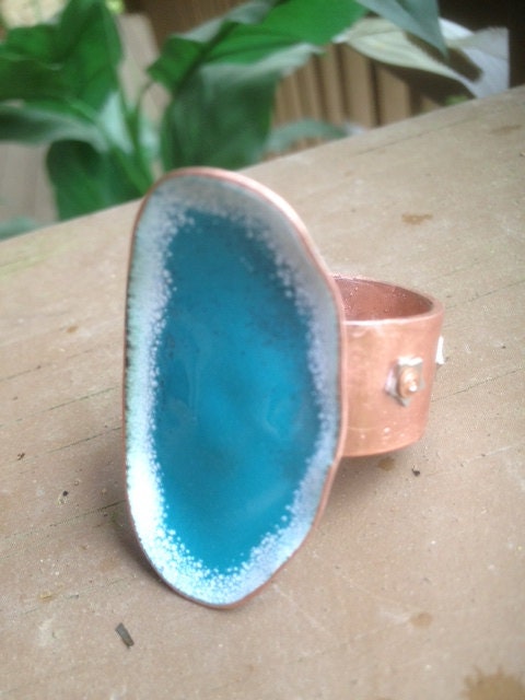 CURVY Enameled Ring Size 9