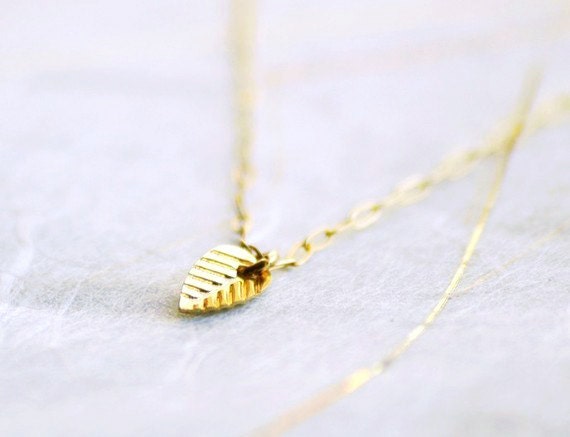 Tiny leaf gold - simple delicate gold filled necklace - minimal modern jewelry - edor