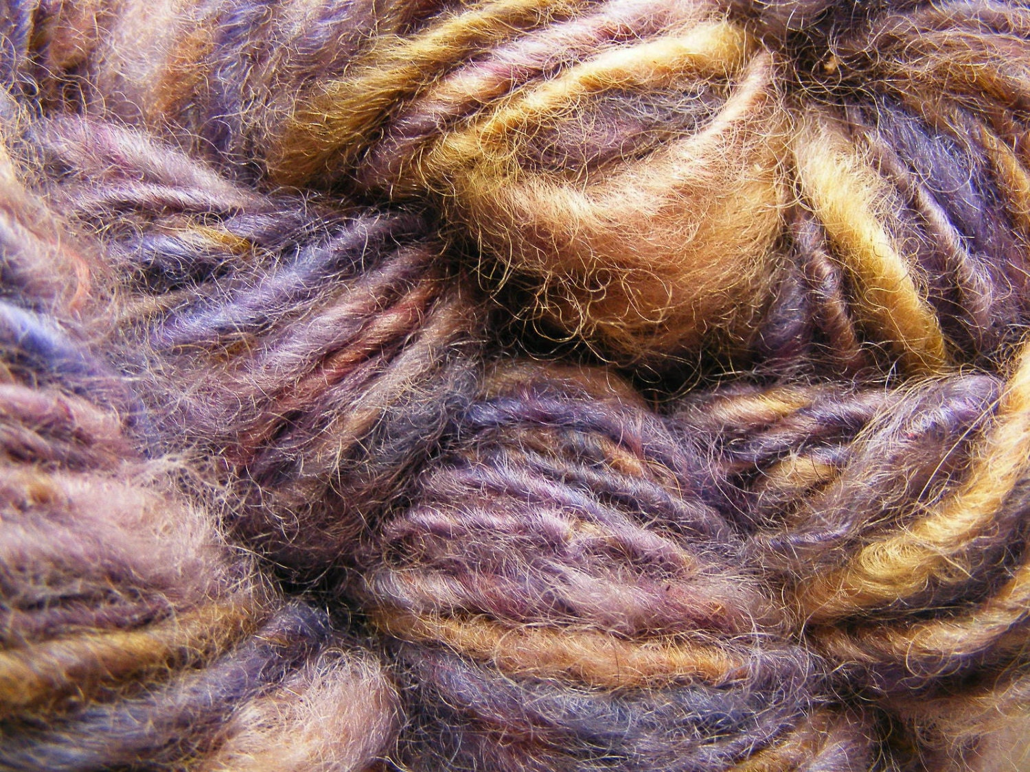 Handspun Wool Yarn Romney Lamb GOLDEN LAVENDER 68yds 2.9oz 8-9wpi