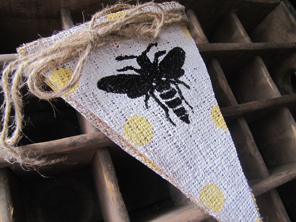 French Queen Bee Burlap Banner